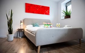 Lazynest Residence